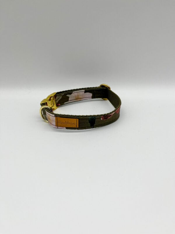 Halsband Große Blumen Khaki