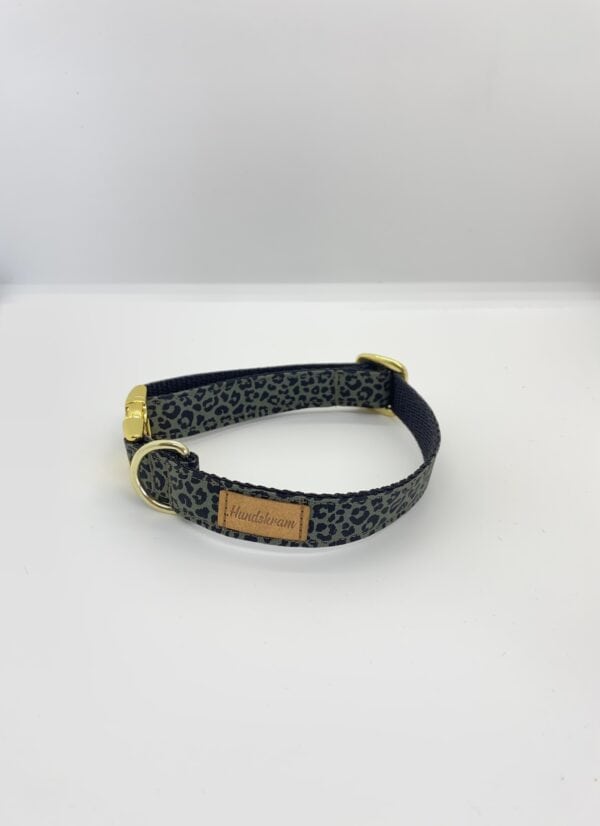Halsband Leo Oliv